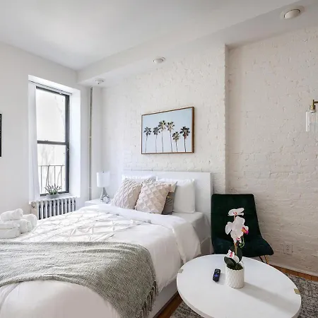 Apartment Beautiful Studio At East Side New York