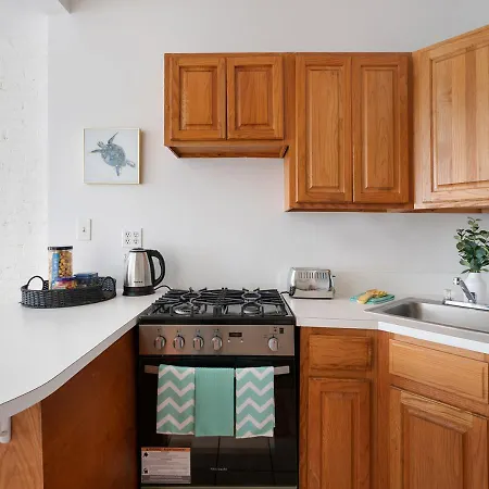 Beautiful Studio At East Side Apartment