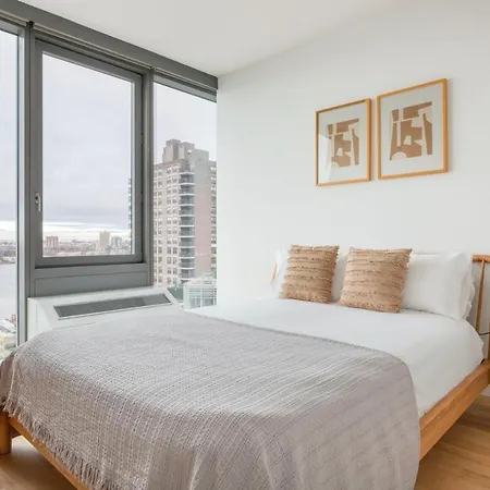 Apartment Midtown West 2br W Gym Wd Nr Green Space Nyc-1310 *