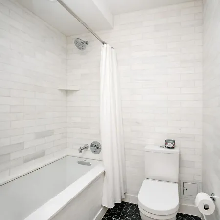 Apartment Unique Studio At East Side