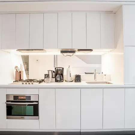 Apartment Financial District 1br W Wd Gym Elevator Nyc-1358 *