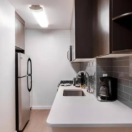 Apartment Elegant One Bed At Columbus
