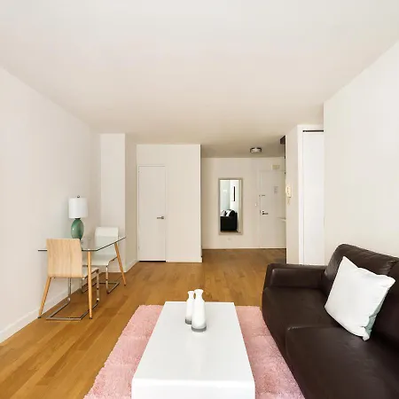 Elegant One Bed At Columbus New York
