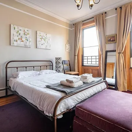 Amazing 3 Bedroom *