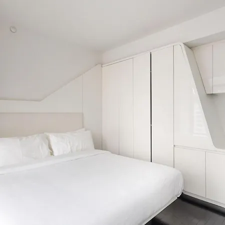 Apartment Financial District 1br W Wd Gym Elevator Nyc-1369 *