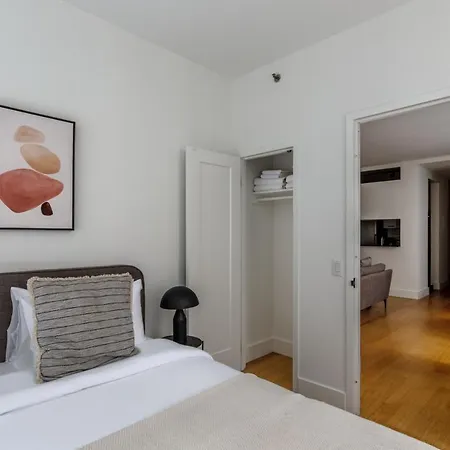 Fidi 1br W Golf Simulator Nr Freedom Tower Nyc-1338 New York