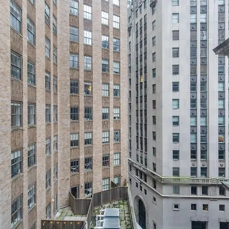 Fidi 1br W Golf Simulator Nr Freedom Tower Nyc-1338