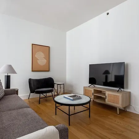 Fidi 1br W Golf Simulator Nr Freedom Tower Nyc-1338 Apartment *