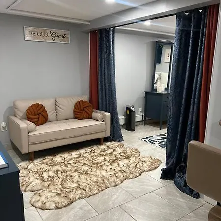 A Cozy 1 Bedroom *