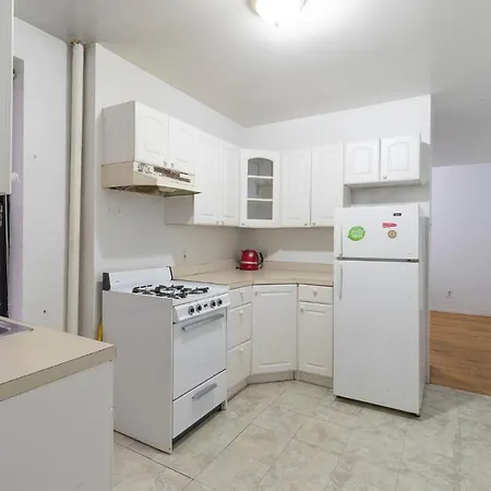 The Upper East Side Monthly Apartment