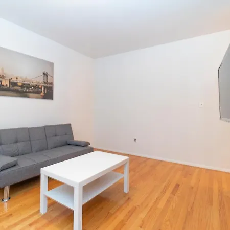The Upper East Side Monthly Apartment