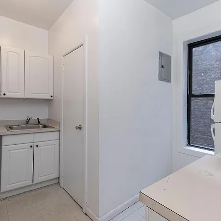 Apartment The Upper East Side Monthly New York