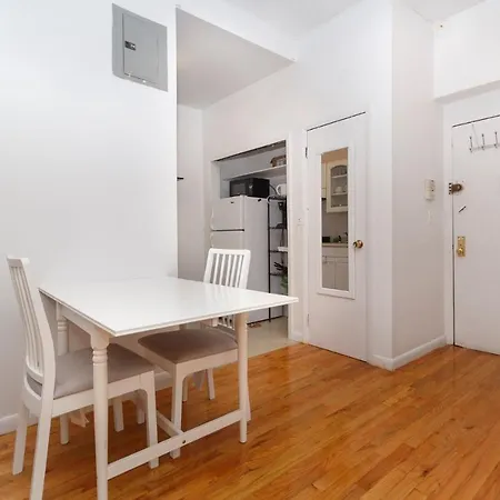 The Upper East Side Monthly * New York