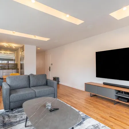 Eden, Dream High-end In Nyc Apartment