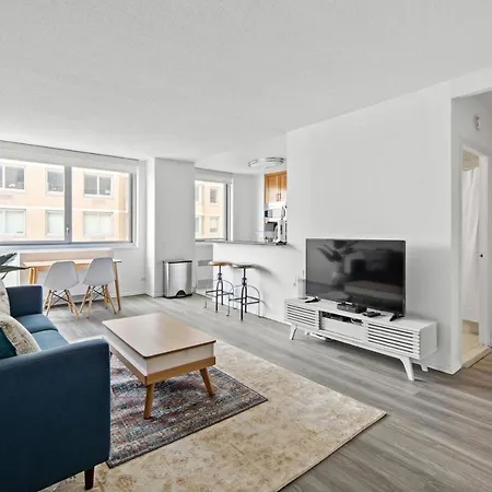 Midtown East 1br W Gym Nr East River Esplanade Nyc-1382 *