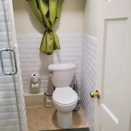 Apartment And One Bedroom New York