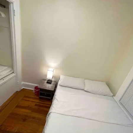 Entire Beautiful 2br L. Convenient Location In The Heart Of Queens!