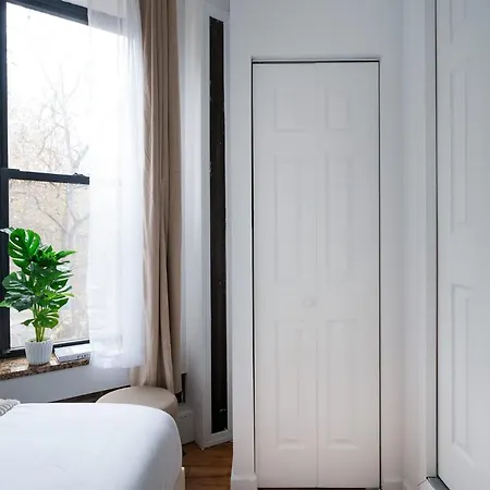 Apartment 153-1g Newly Renovated 2br Lower East Side *