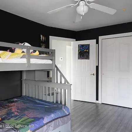Holiday home Like In Nyc W/5 Bedrooms And Pool New York