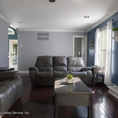 Like In Nyc W/5 Bedrooms And Pool * New York