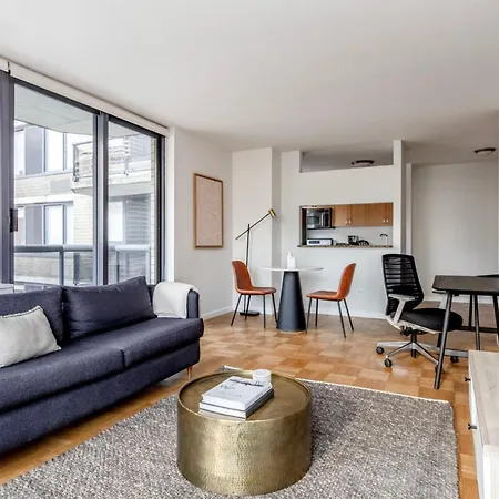 Apartment Midtown 1br W Elevator Gym Nr Times Square Nyc-1350 New York