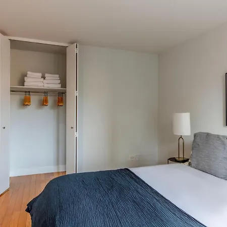 Apartment Midtown 2br W Doorman Nr Theater District Nyc-1349