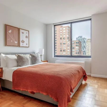 Midtown 1br W Elevator Gym Nr Times Square Nyc-1350 Apartment *