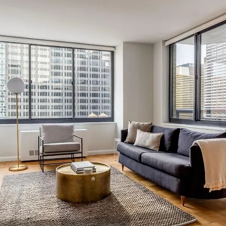 Apartment Midtown 1br W Elevator Gym Nr Times Square Nyc-1350 New York