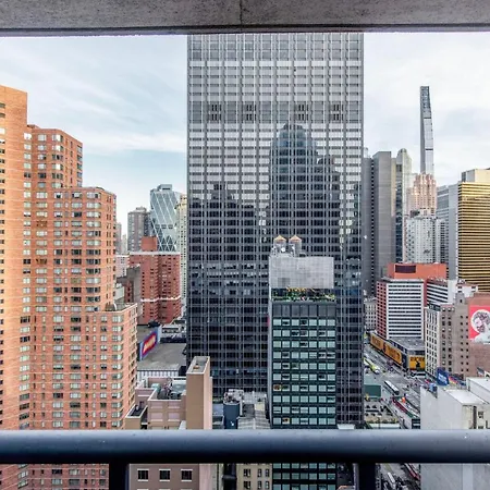 Apartment Midtown 2br W Doorman Nr Theater District Nyc-1349 *