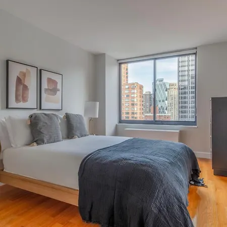 Midtown 2br W Doorman Nr Theater District Nyc-1349