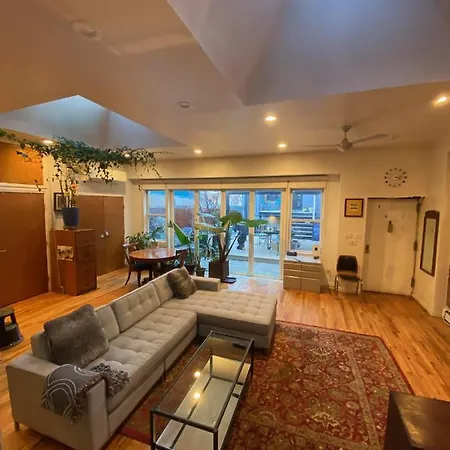 Carriage House Williamsburg Brooklyn Nyc Huge Studio Apartment *