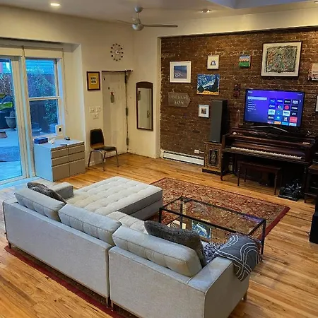 Carriage House Williamsburg Brooklyn Nyc Huge Studio Apartment