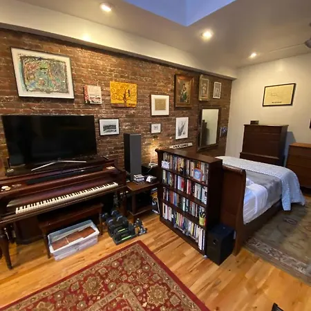 Apartment Carriage House Williamsburg Brooklyn Nyc Huge Studio