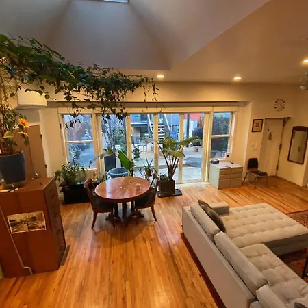 Carriage House Williamsburg Brooklyn Nyc Huge Studio New York