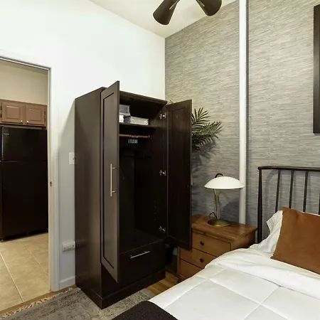 129: Upper East Side Apartment