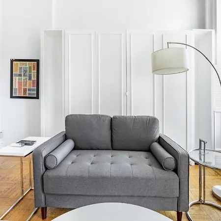 Apartment 1427: Fort Greene