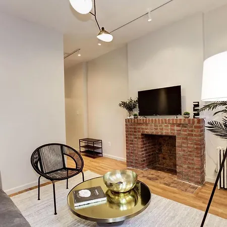 Apartment 129: Upper East Side New York