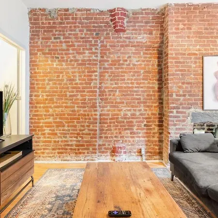 Apartment 223: Hells Kitchen *