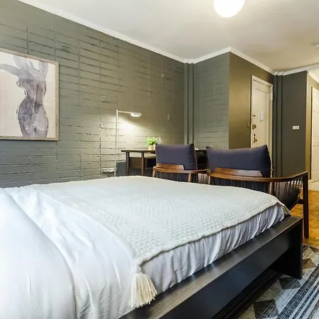 Apartment 203: Murray Hill