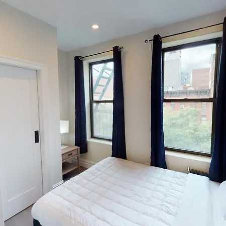 709: Columbus Circle Apartment New York