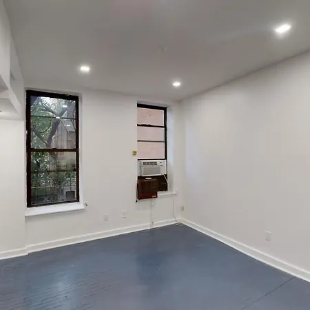 1407: East Village Apartment New York