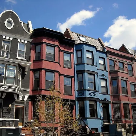 Men House Jfk Airport Homestay New York