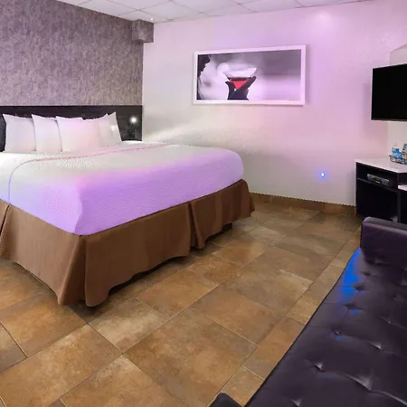 Ramada By Wyndham Bronx Hotel New York