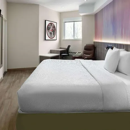 Ramada By Wyndham Bronx New York