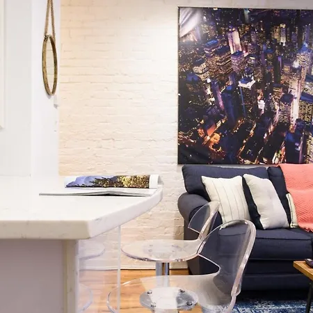 26-4b Newly Furnished 1br W D Courtyard New York
