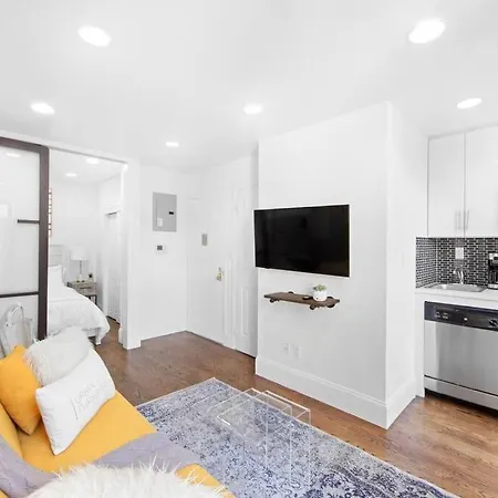 69-4b Modern Lower East Side 1br Prime Location Apartment