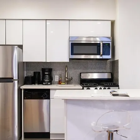 26-4b Newly Furnished 1br W D Courtyard New York