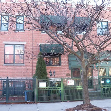 Apartment Booking.com Exxlusive: Fully Furnished One Bedroom Entire With Full Size Bed. For One Person Or Couple, Soulmate Positive Friendship New York