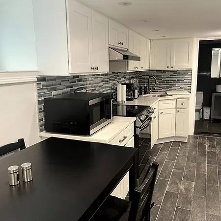 Apartment Modern & Cozy Basement Near Jfk Airport *