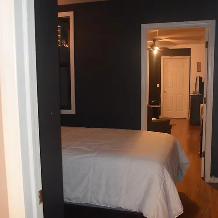 Hell's Kitchen - One Bedroom